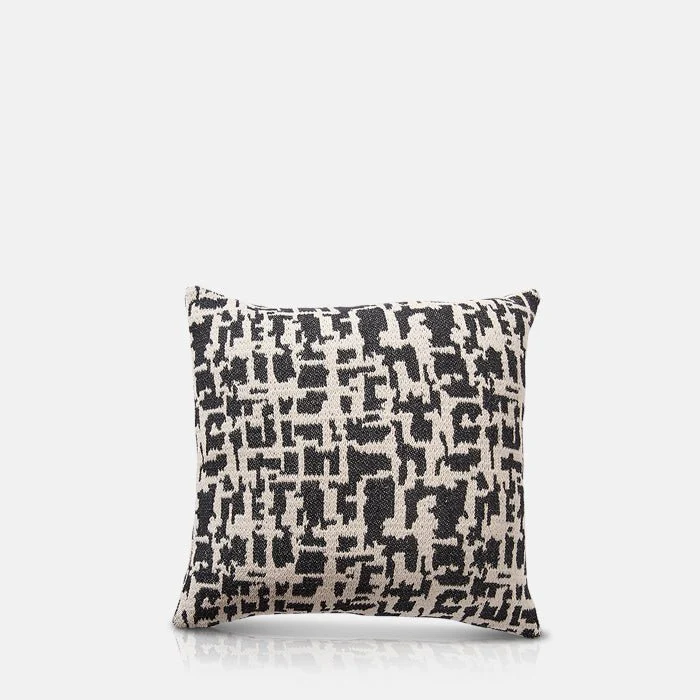 Beren Jacquard Cushion - Image 4
