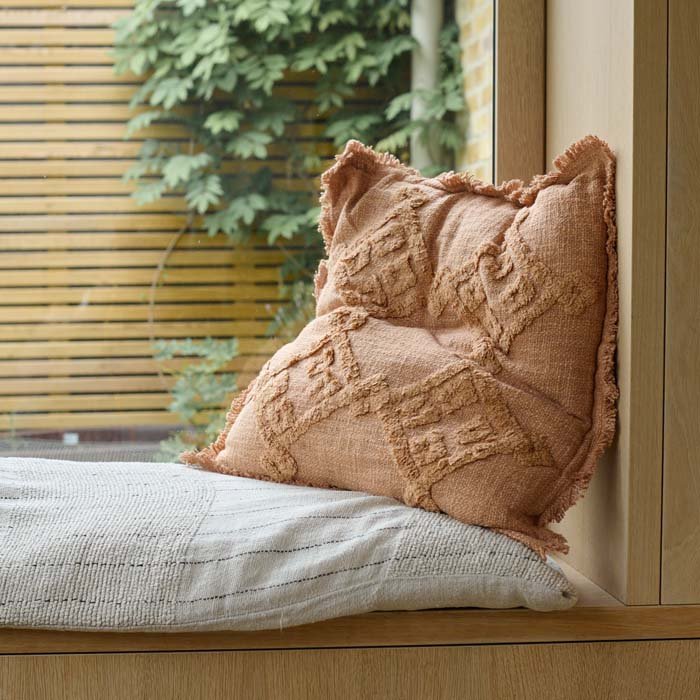 Pamra Cushion