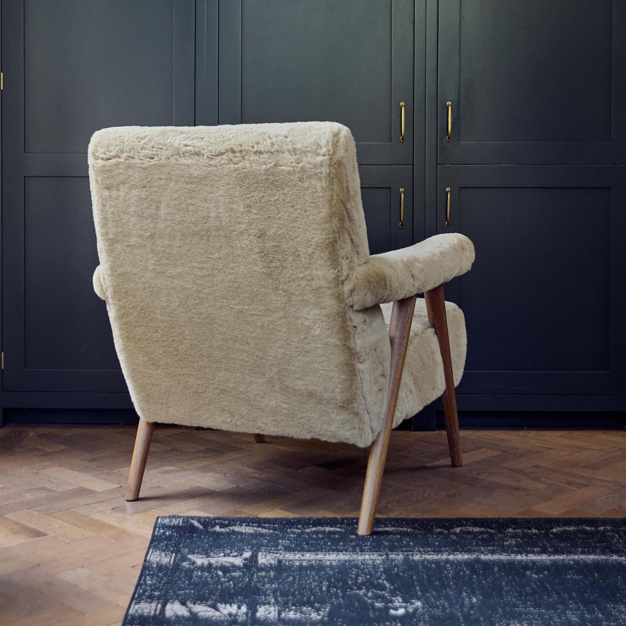 Robbins Faux Sheepskin Armchair - Image 5