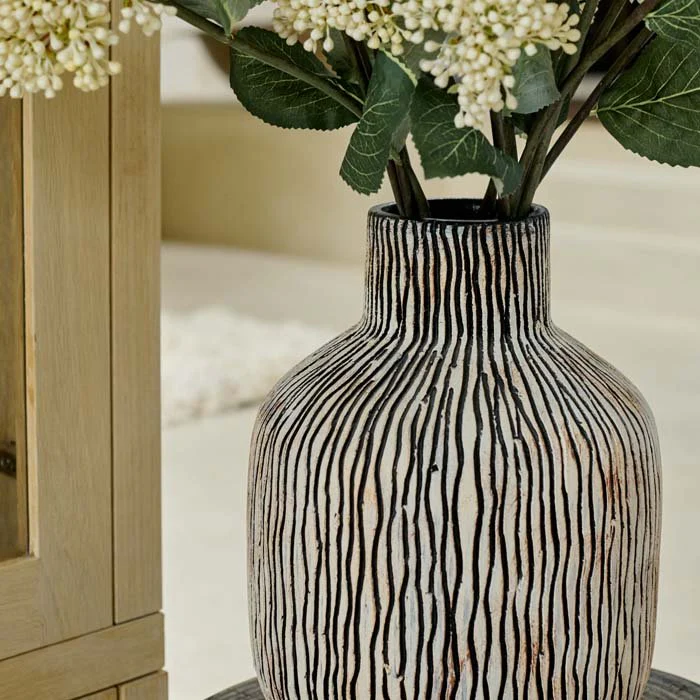 Sahara Earthenware Vase - Image 3