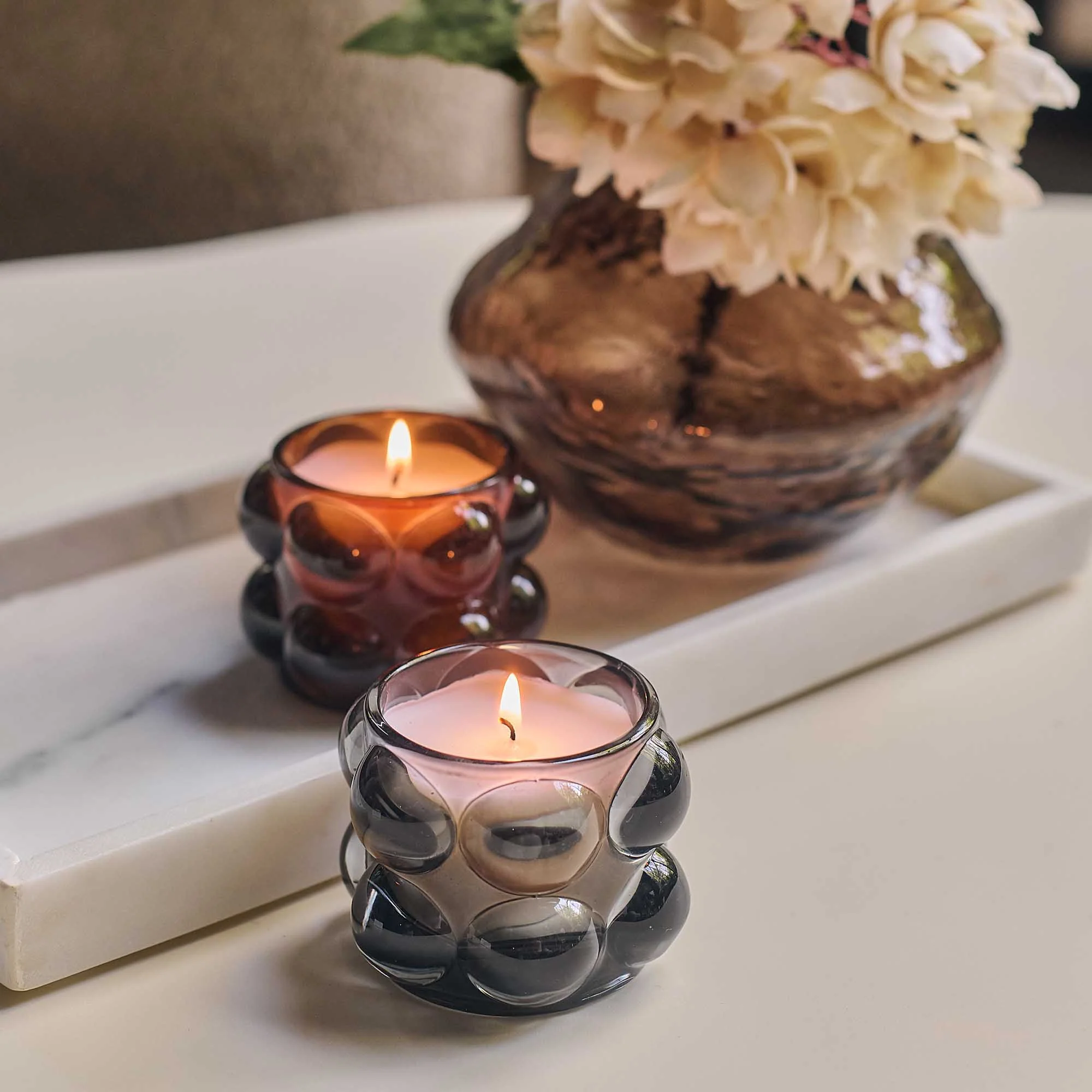 Eucalyptus & Amber Scented Candle - Image 2