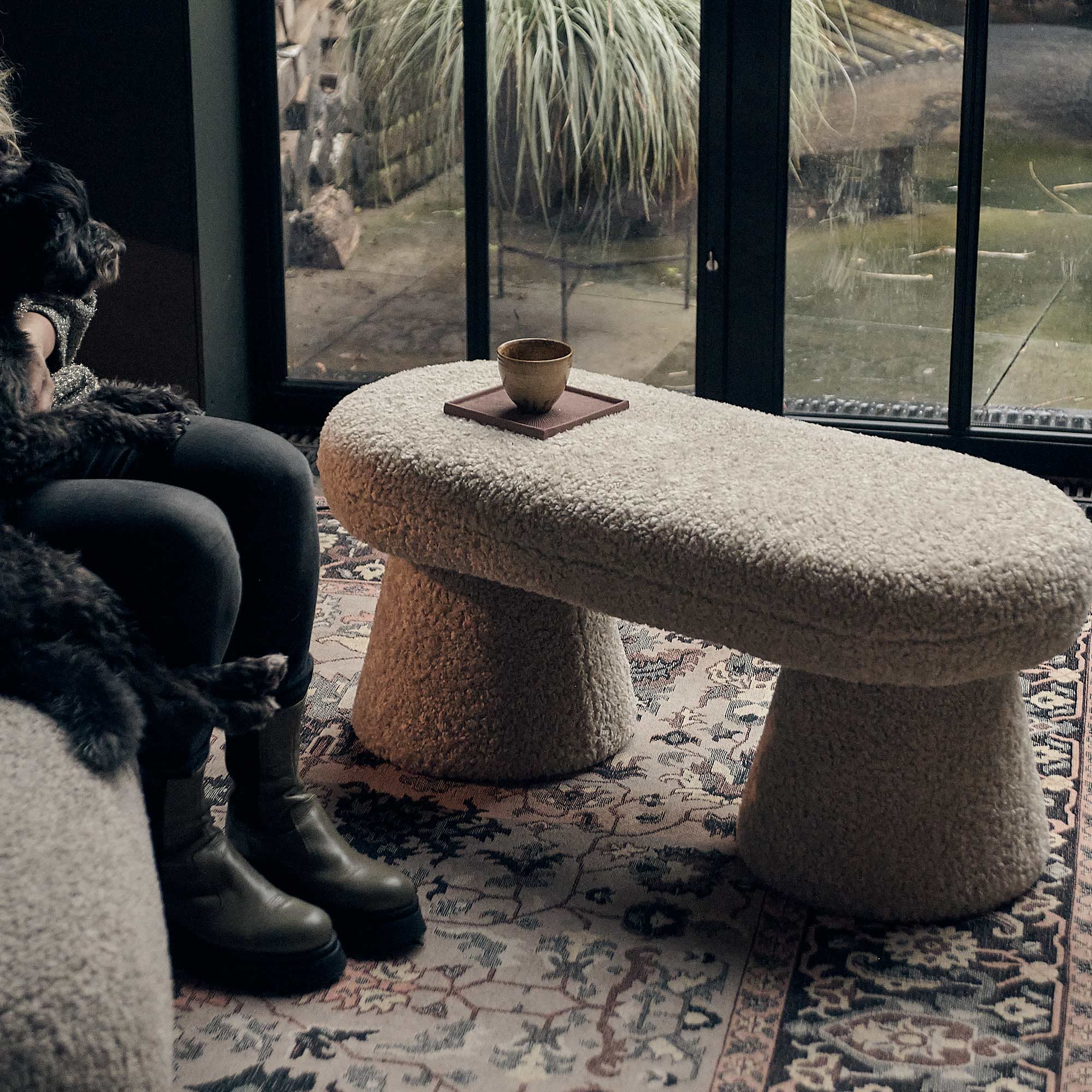 Tulip Bench, Beige - Image 3