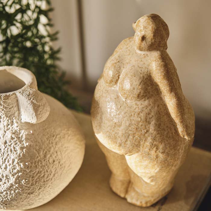 Victoria Sculpture - Ceramic - Image 3